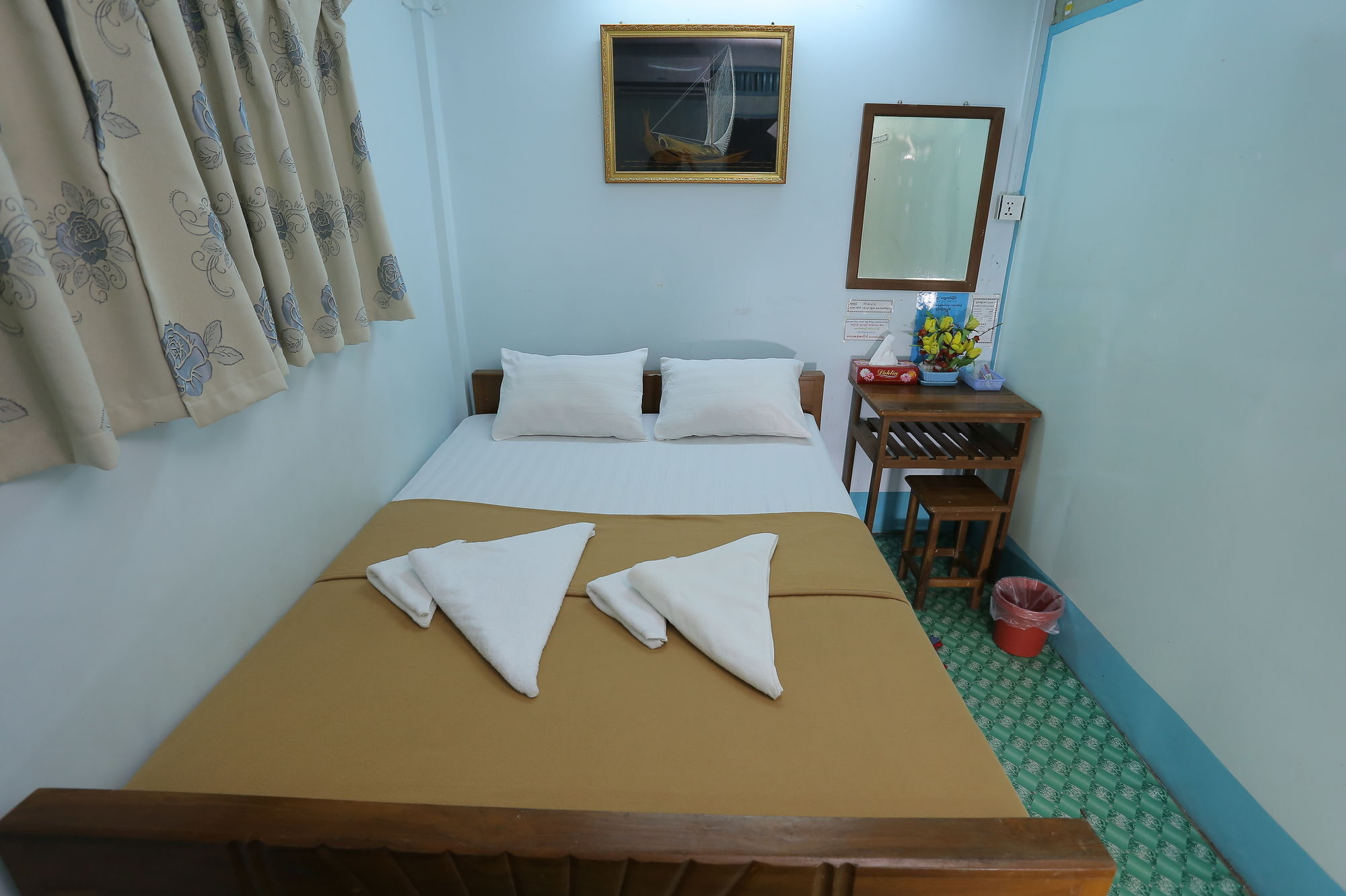 Chan Myae Thar Guest House Rangoon Buitenkant foto