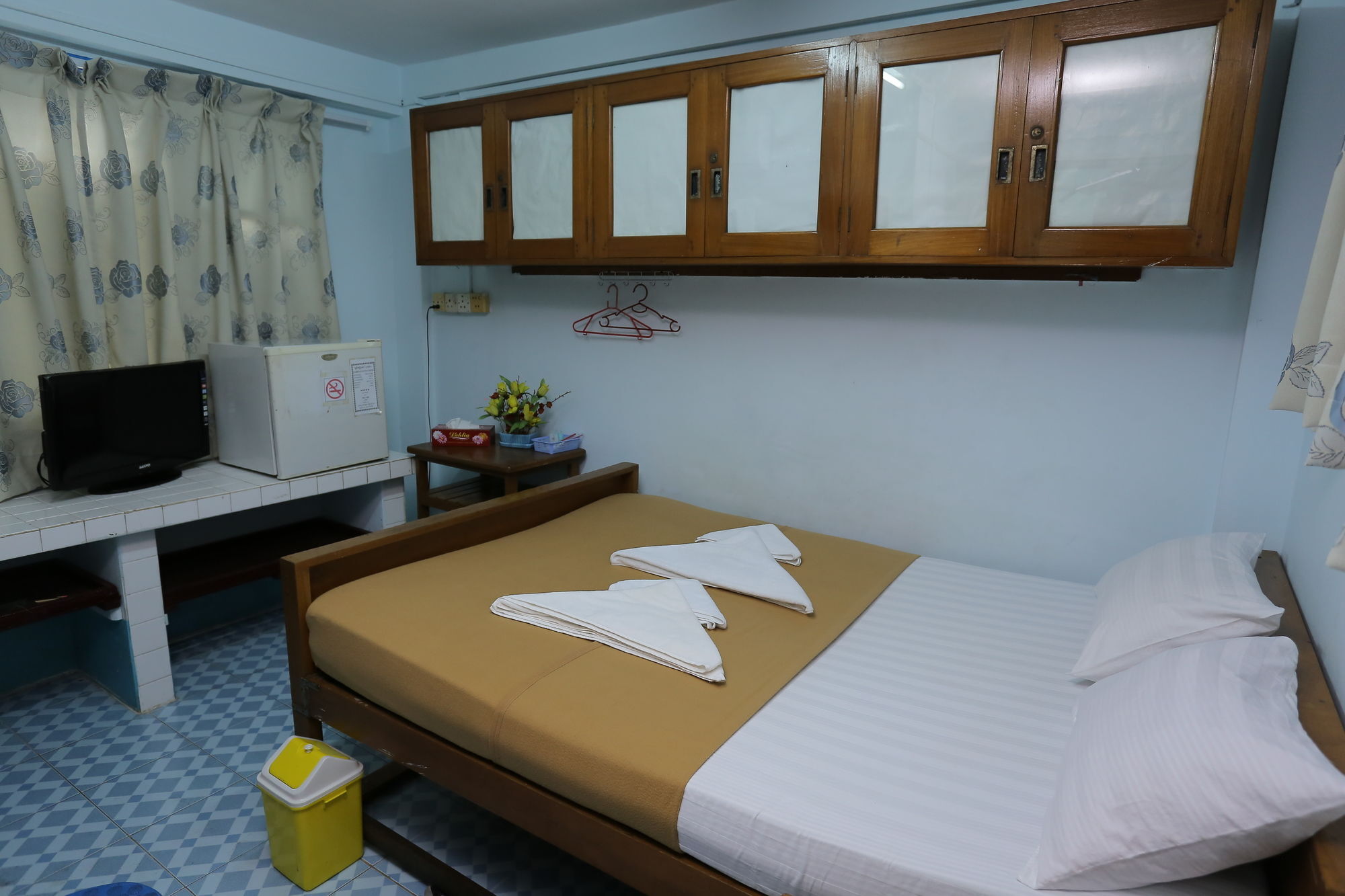 Chan Myae Thar Guest House Rangoon Buitenkant foto