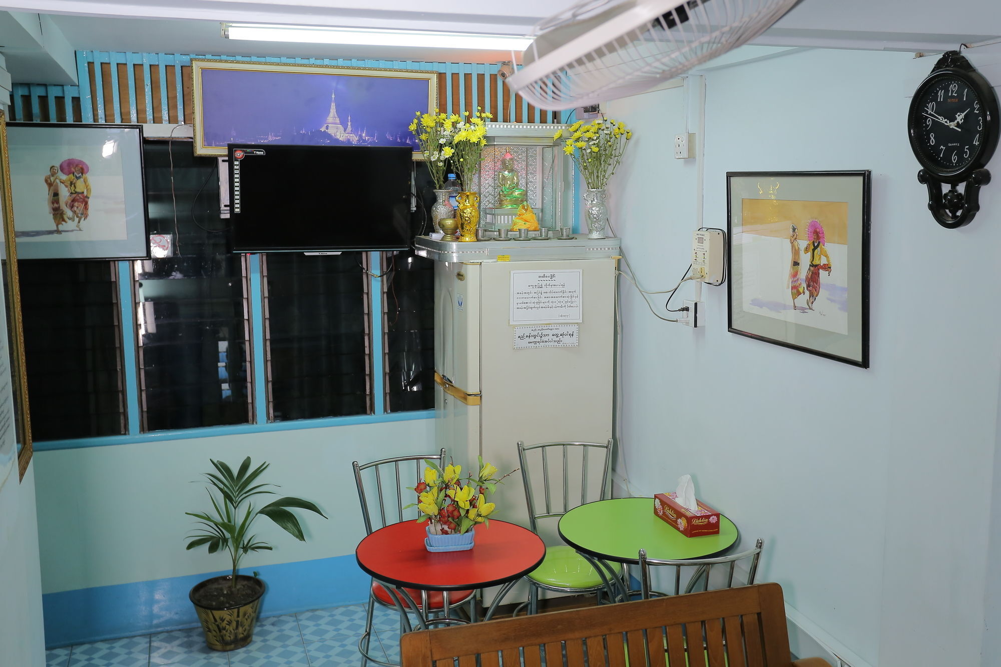 Chan Myae Thar Guest House Rangoon Buitenkant foto